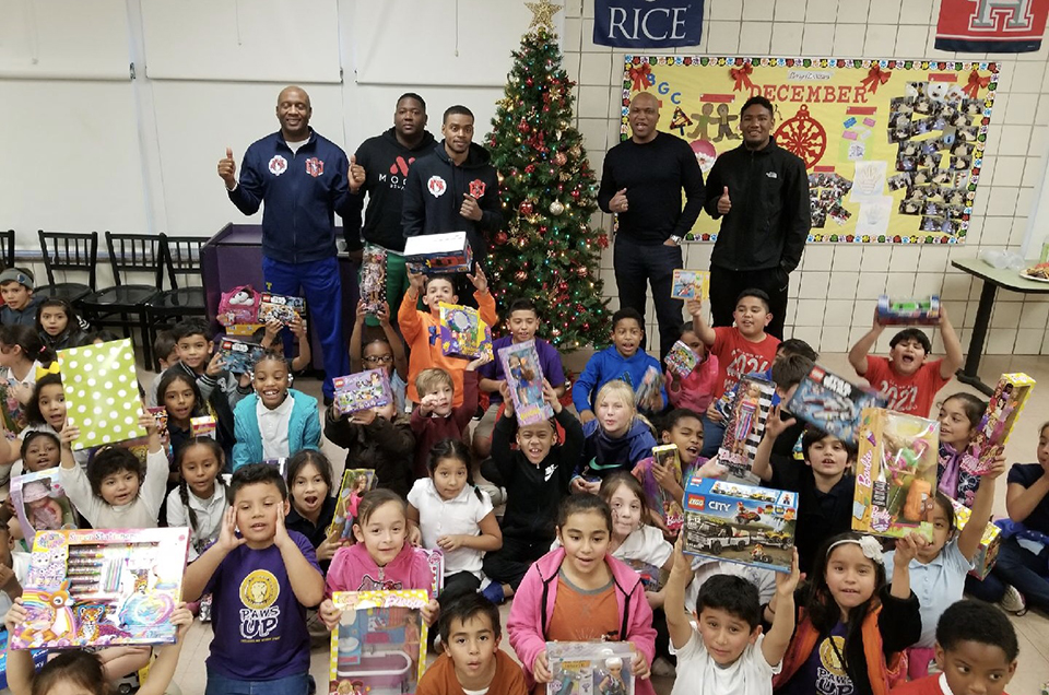 Errol Spence Jr. & Trainer Derrick James Host Holiday  Toy Drive For Underprivileged Dallas-Area Youth