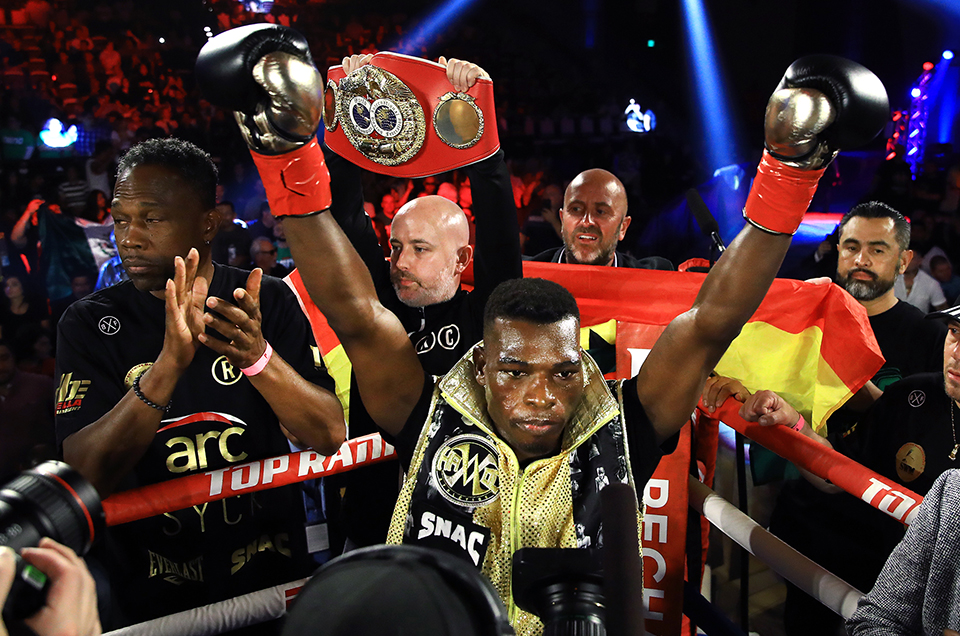 RICHARD COMMEY SHINES IN FIRST WORLD TITLE DEFENSE WITH KNOCKOUT OF RAY BELTRAN
